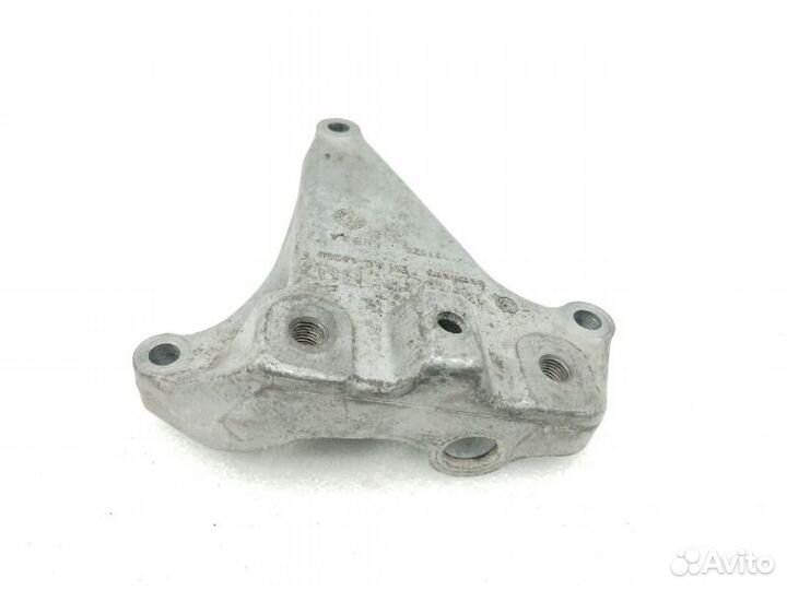 Кронштейн АКПП Skoda Octavia A5 1.8 cdab 2011