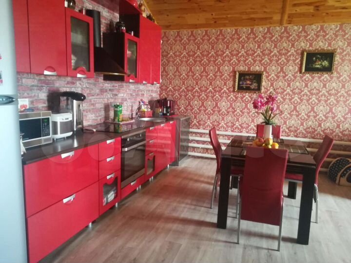 Коттедж 150 м² на участке 11 сот.