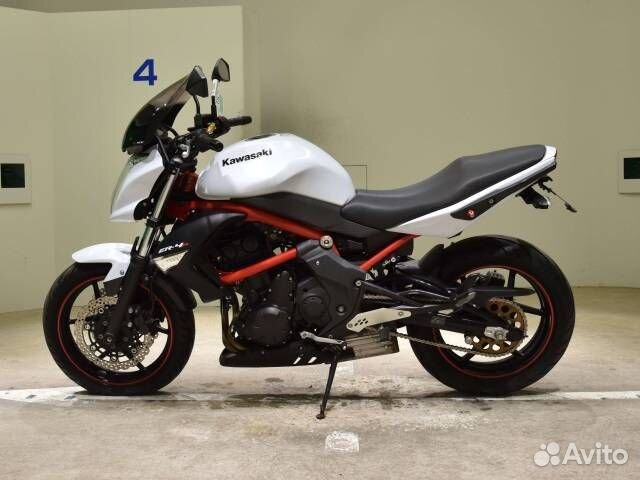 Kawasaki ER-4N