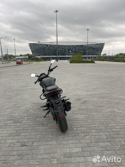 Bajaj Dominar 400 Naked bike мотоцикл