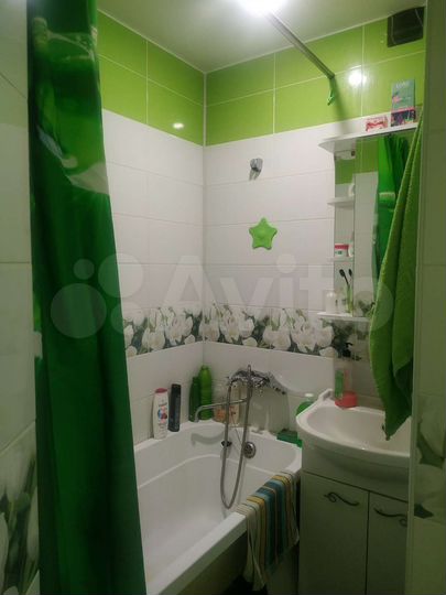 4-к. квартира, 80 м², 2/3 эт.