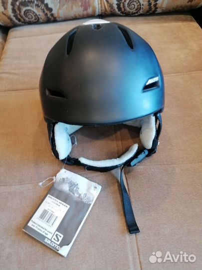 Горнолыжный шлем