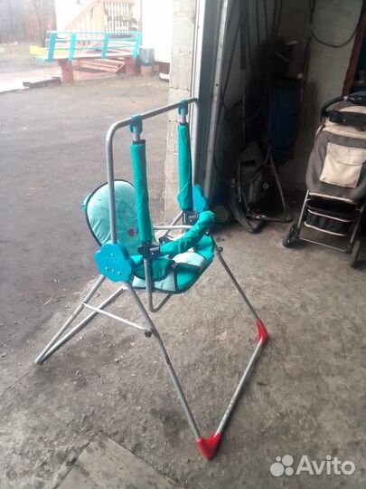 Детская качелька