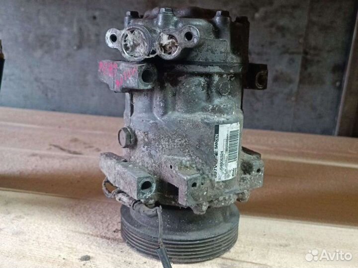 Компрессор кондиционера Renault Logan 1 1.6