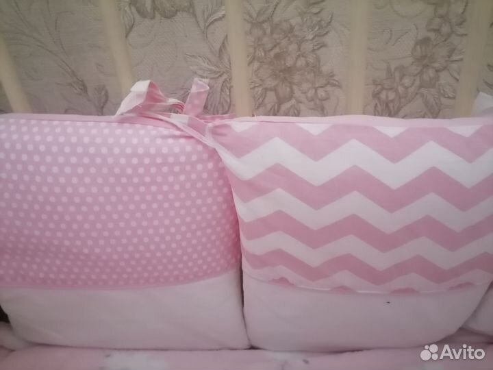 Бортики подушечки в кроватку со съемными чехлами