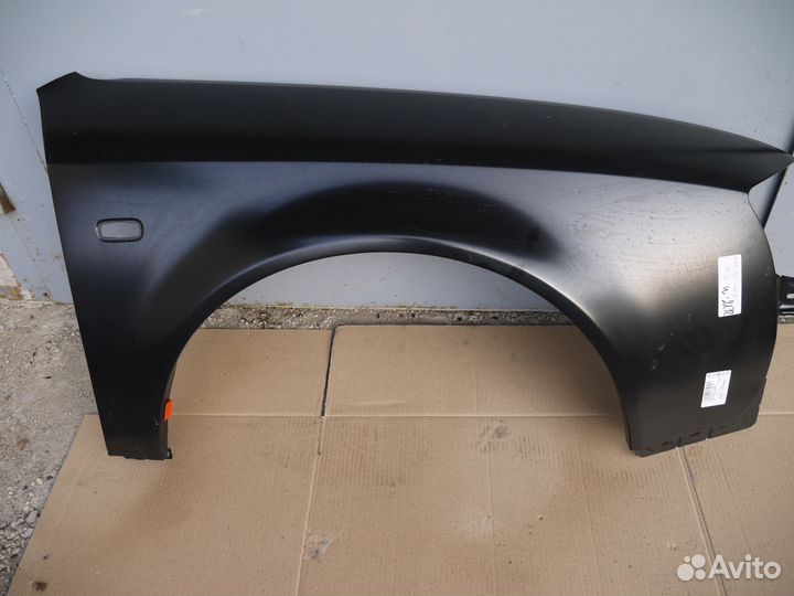 Крыло переднее правое Audi A6 (C5)