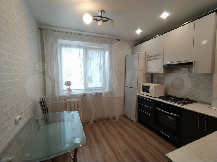 1-к. квартира, 43 м², 3/10 эт.