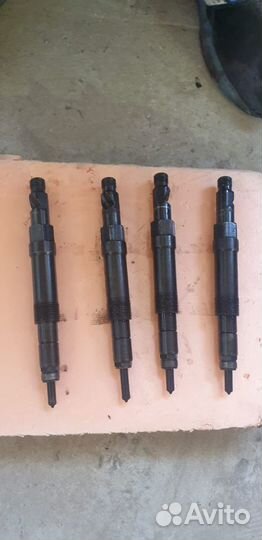 Топливный аппарат с форсунками