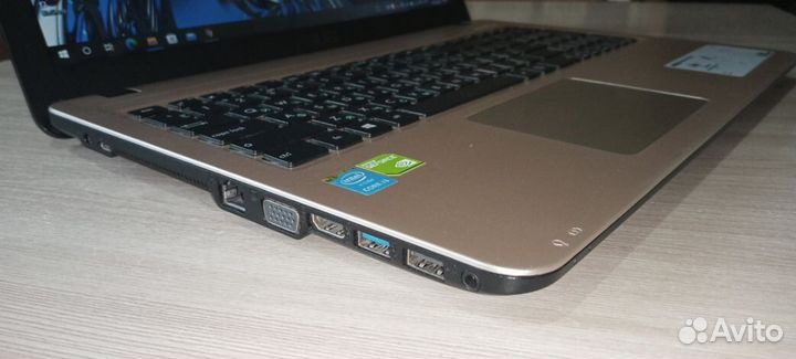 Игровой ноутбук asus