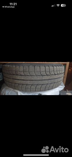 Michelin Latitude X-Ice 2 215/70 R16 100