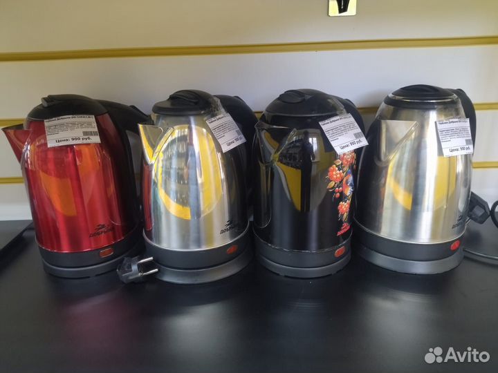 Чайник Добрыня DO-1214(2л)(бб252/1)