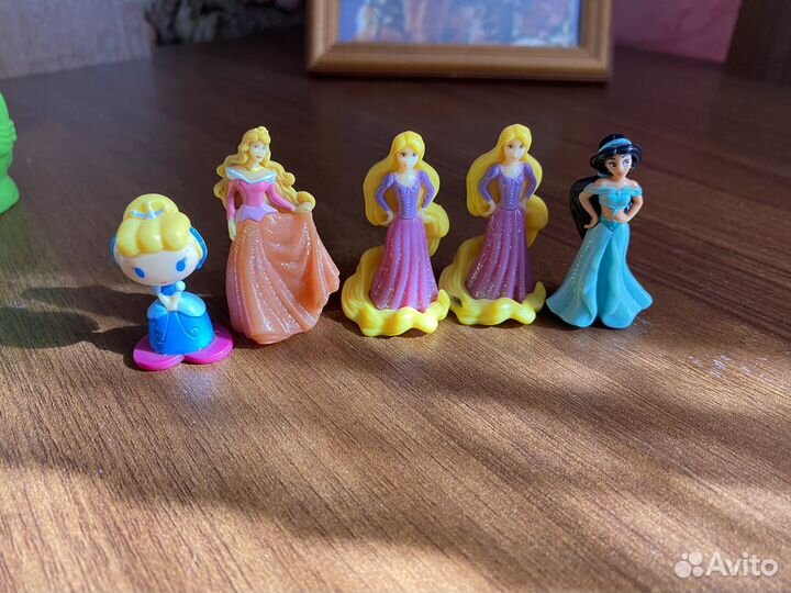 Игрушки из киндеров и боксов