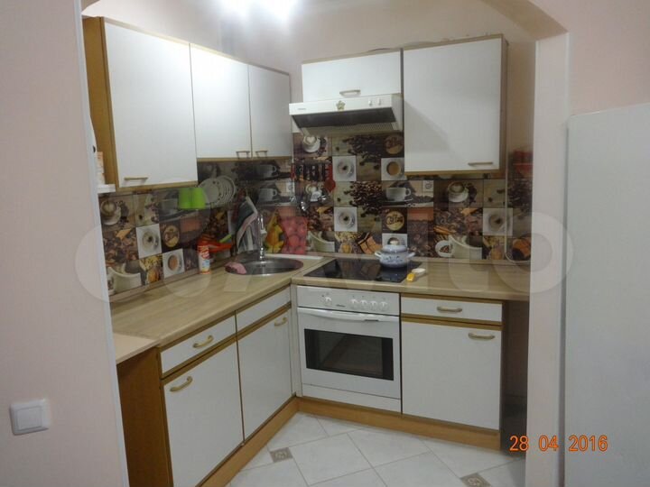 2-к. квартира, 83 м², 1/14 эт.