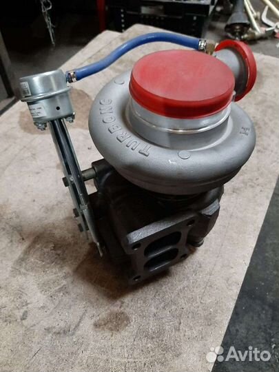 Турбокомпрессор (турбина) HX40W 4050212 holset