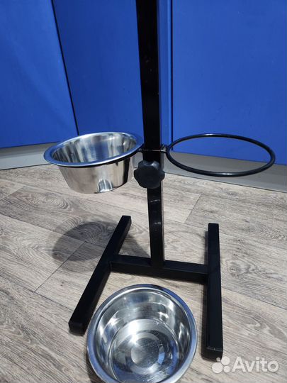 Подставка для кормления собак