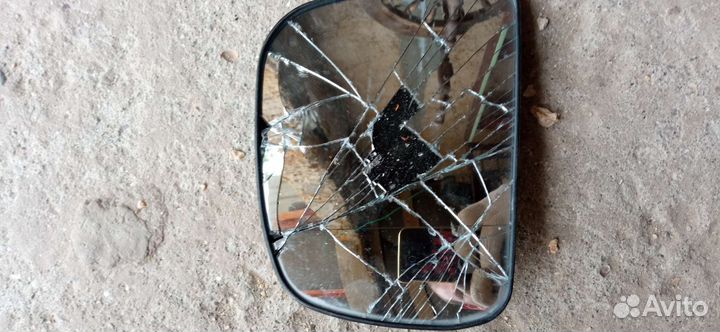 Подкрылки Ниссан Тиида