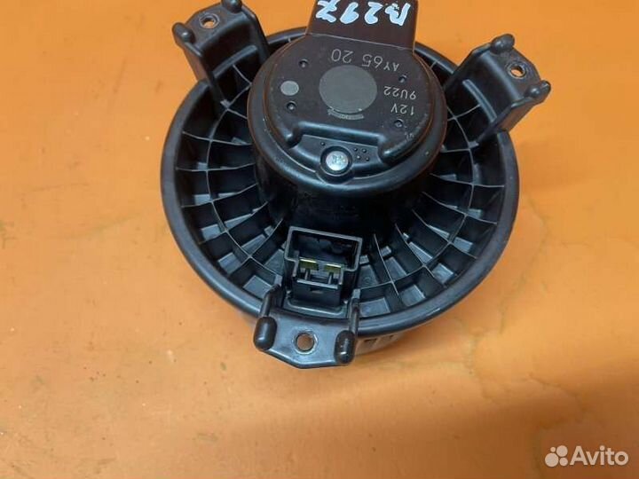 Вентилятор отопителя салона передний Honda Cr-V