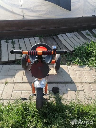 Детский трехколесный велосипед