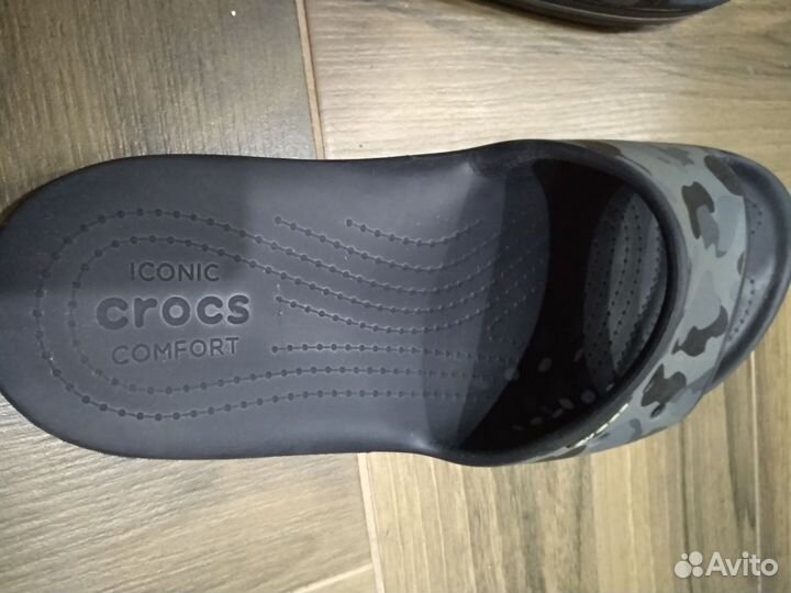 Шлепанцы crocs