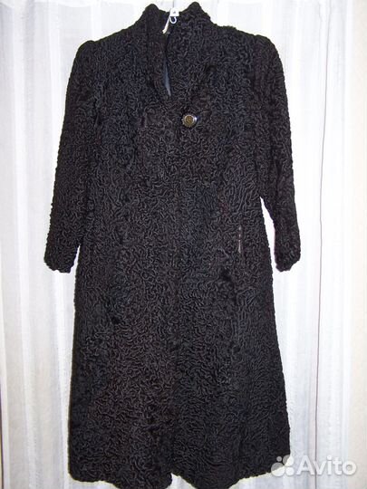 Шуба каракулевая