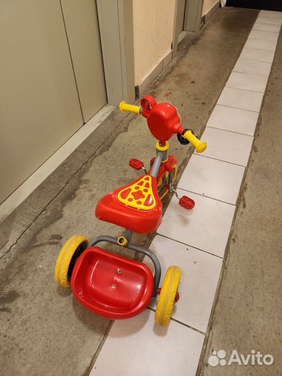 Детский велосипед для самых маленьких