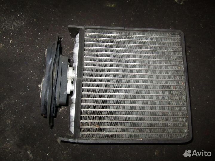 Радиатор испарителя кондиционера nissan p12