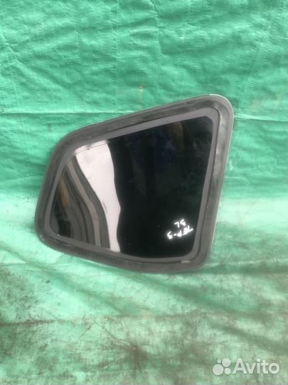 Стекло кузовное глух левое Nissan Terrano 3 2016 г