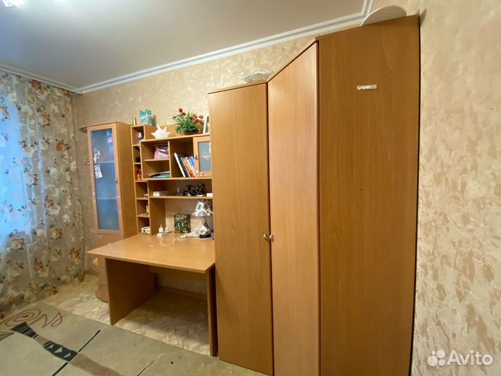 Стенка в детскую или кабинет, б/у