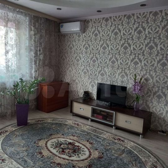 2-к. квартира, 52 м², 3/5 эт.