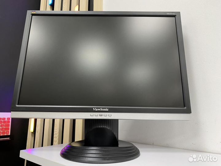 Монитор ViewSonic VA1916w