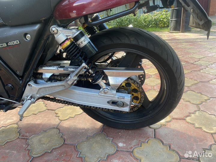 Honda CB 400