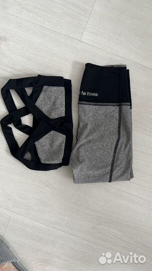 Костюм для йоги и фитнеса