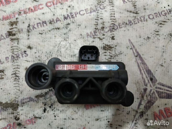 Блок клапанов пневмоподвески w212 w213 w251 Merced