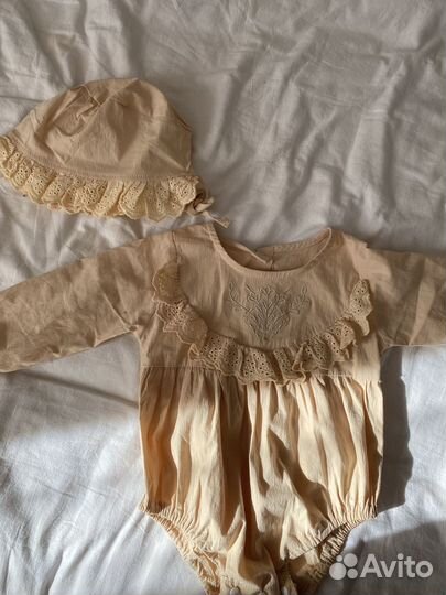 Боди с чепчиком