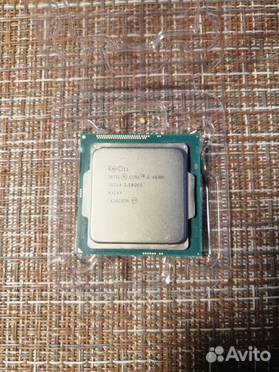 Intel Core i5 - 4690K