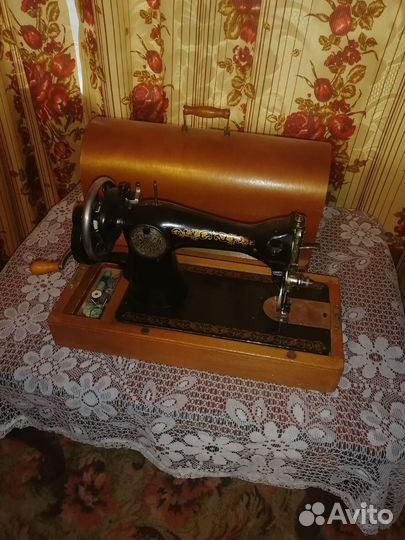 Швейная машина