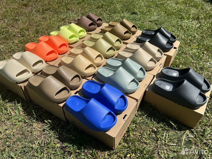 Сланцы шлепанцы Adidas Yeezy Slide