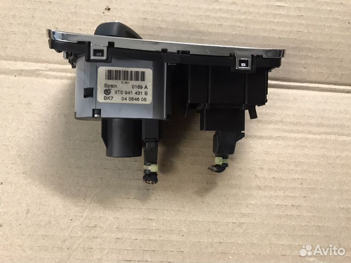 Переключатель света фар Skoda Superb 2