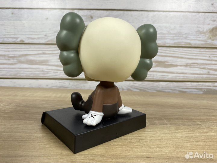 Фигурка Kaws