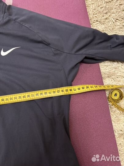 Лонгслив Nike