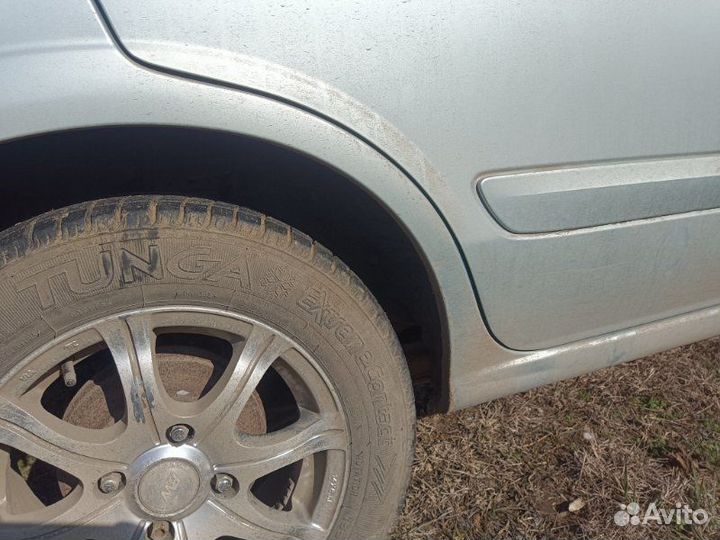 Крыло заднее правое Nissan Almera Classic B10