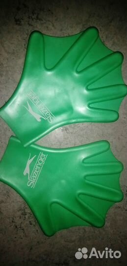 Перчатки для плавания