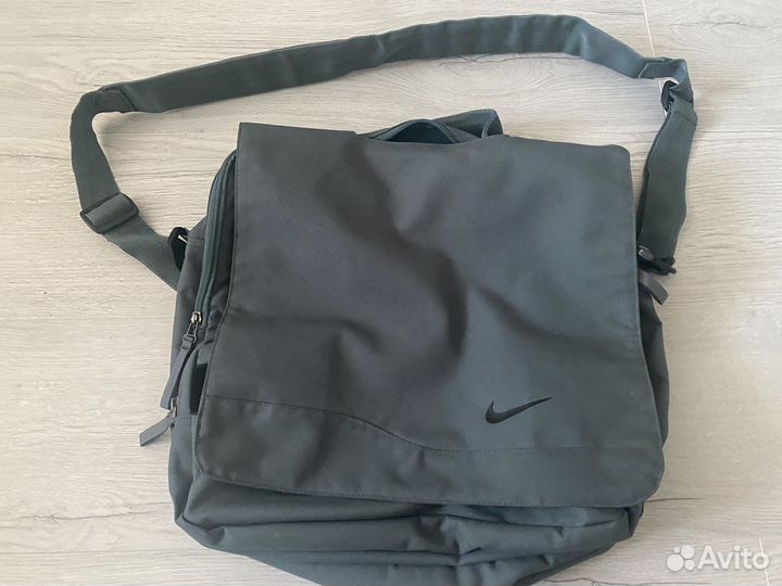 Сумка через плечо Nike