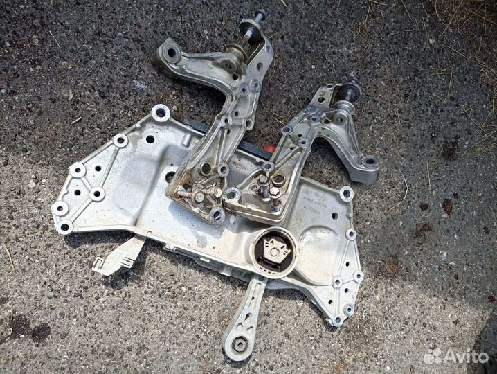 Skoda octavia a5 2011 г балка передняя подрамник