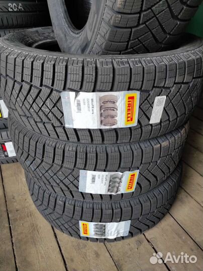 Pirelli Ice Zero FR 225/60 R17 103H