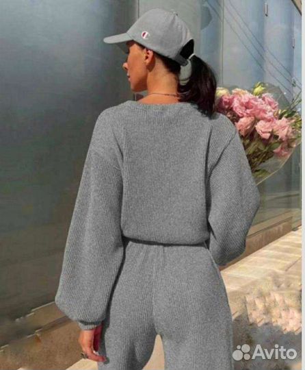 Спортивный костюм