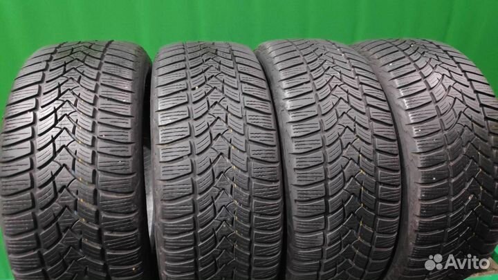 Esa-Tecar Super Grip 9 HP 215/55 R16 97H