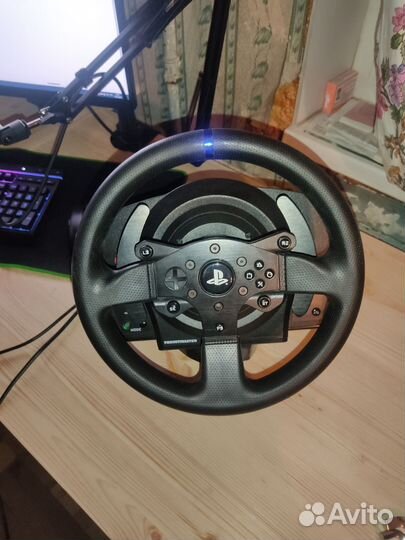 Руль thrustmaster t300