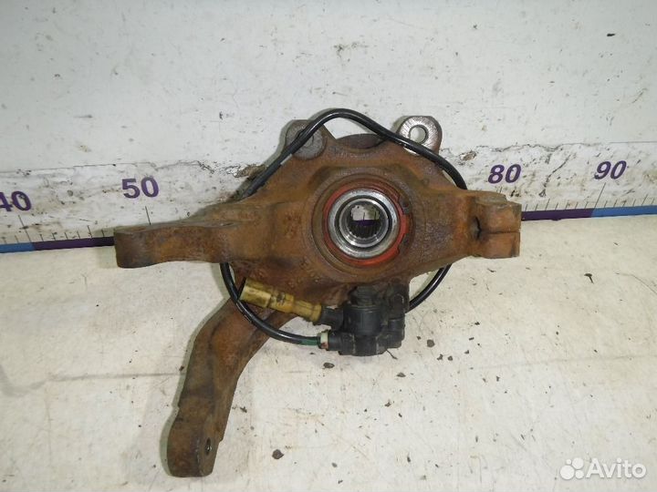 Кулак передний левый Opel Corsa B