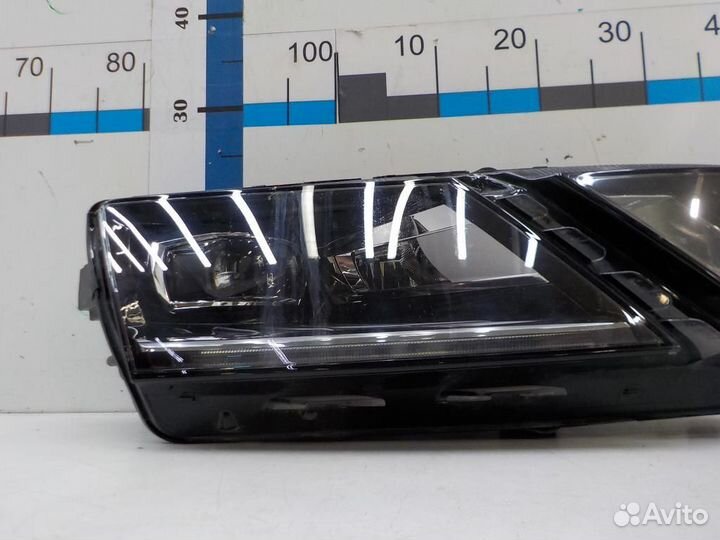 Фара правая Skoda Octavia